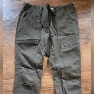 Veronica Beard Men's Olive Cargo Pants